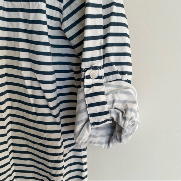 Button down - Picture 3 of 4